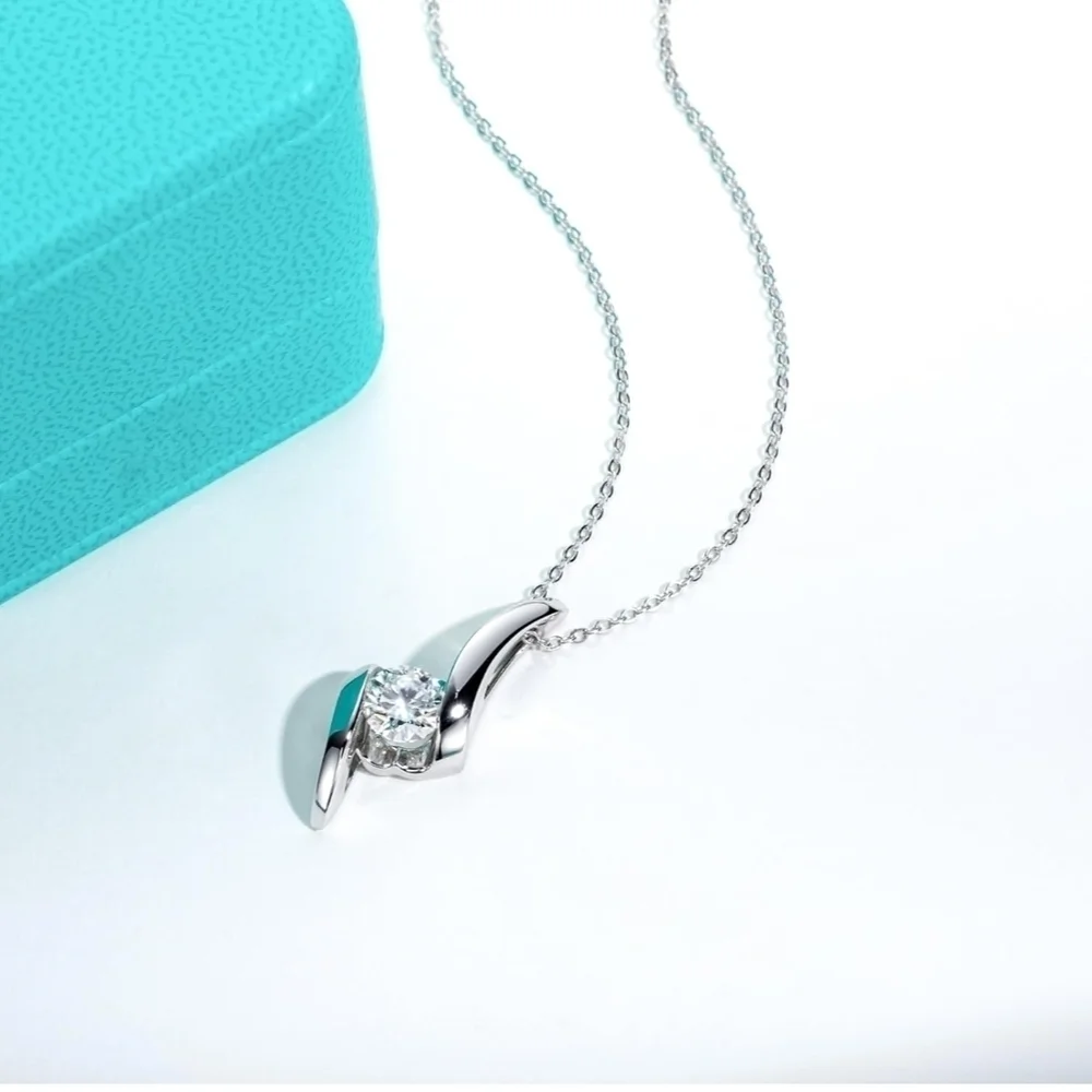 Certified 18k White Gold Pendant Necklace 1CT Moissanite Diamond S925 Elegant